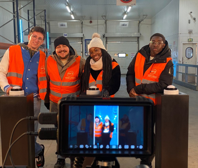 Trois étudiants de BTS GTLA avec Etienne Moustache Trois étudiants de BTS GTLA avec Etienne Moustache