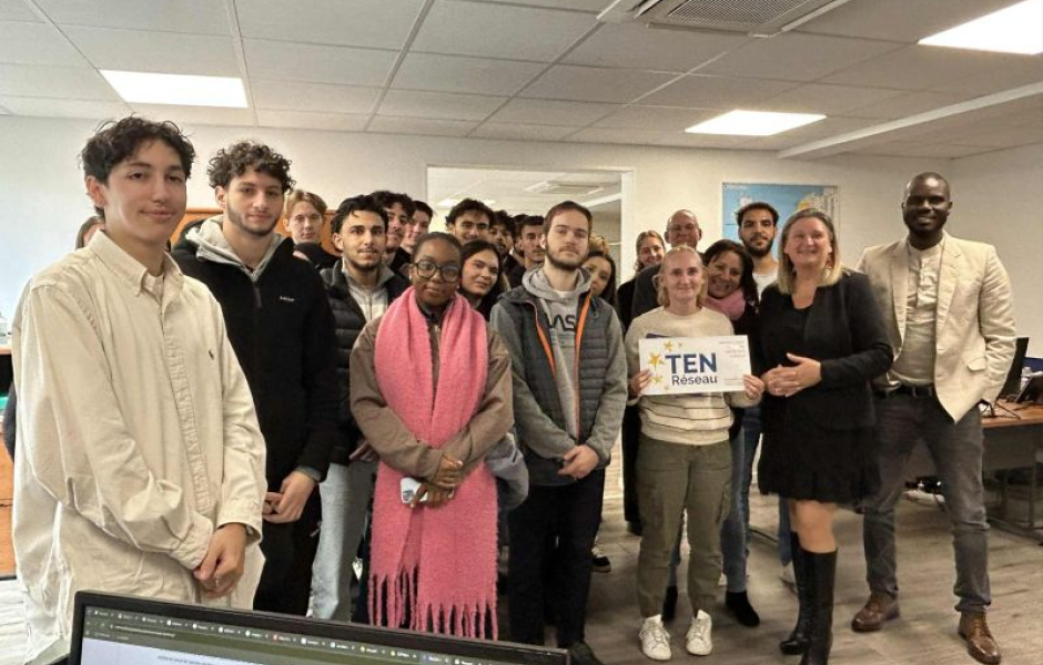 Photo 9 -  voir en plus grand (fenêtre modale)